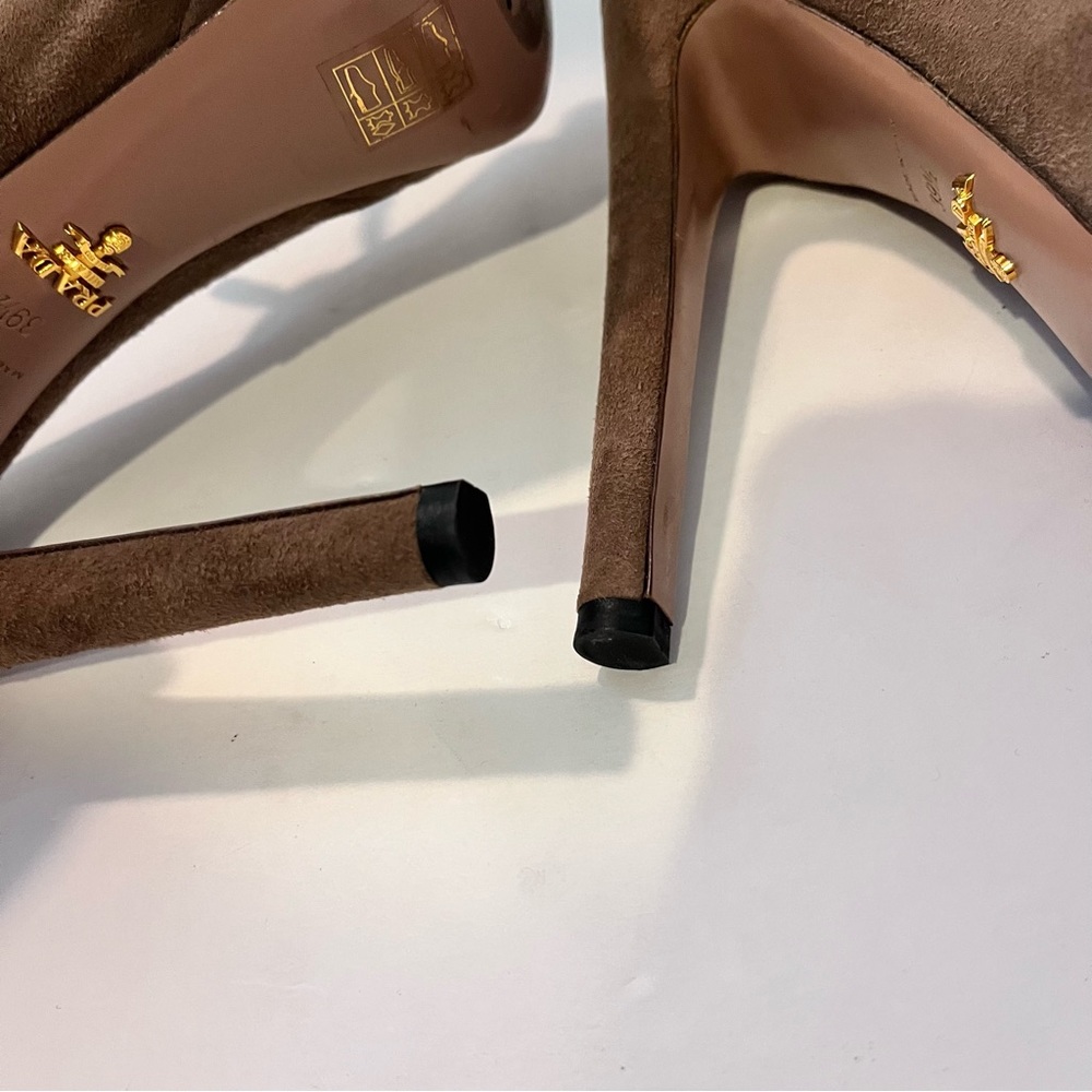 Prada Women’s 39.5 Brown Leather Suede Peep Toe High Heel Pumps - Picture 13 of 16